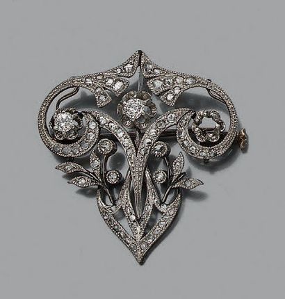 Broche pendentif piriforme en or gris 18K...