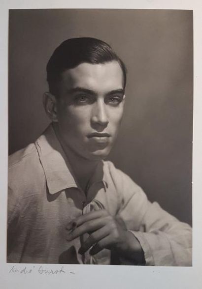 André DURST (1907-1949)
- Une photographie...