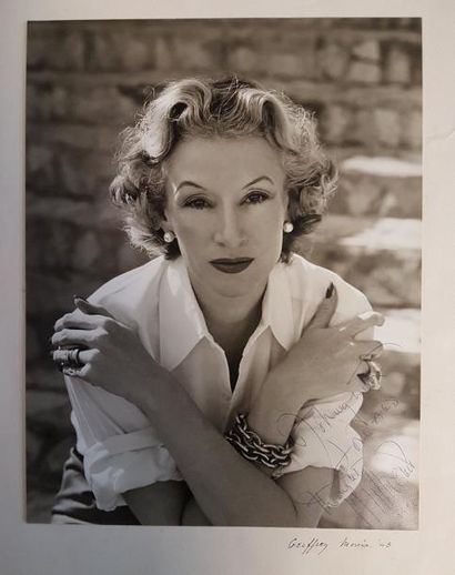 Ensemble de photographies de personnalités:
-...