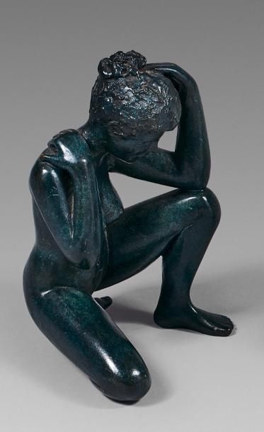 Michel FERRÉ (né en 1940)
NU ACCROUPI.
Bronze...