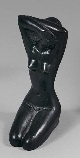 RICCARDO SCARPA (né en 1905)
BAIGNEUSE ASSISE...