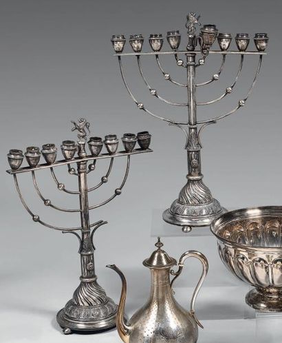 Paire de chandeliers de Hanoucca en argent...