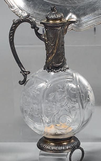 Aiguière en cristal, la monture en argent...