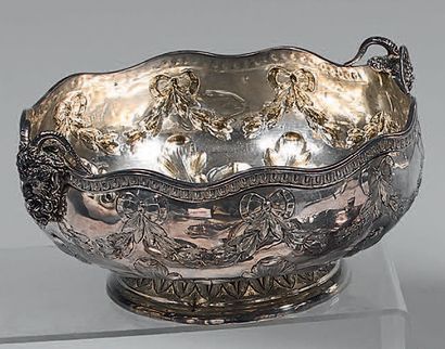 Coupe ronde en argent (950), posant sur un...