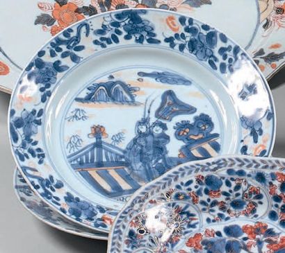 CHINE - Époque KANGXI (1662-1722)

Deux assiettes...