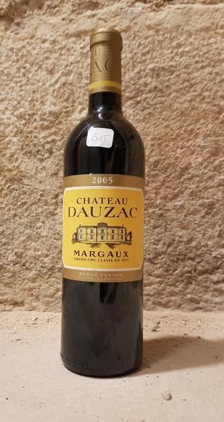 Cinq bouteilles. Grand vin de Bordeaux. Château...