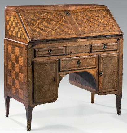 Bureau de pente en placage de bois de rose...