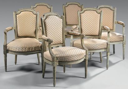 Suite de six fauteuils cabriolet en bois...