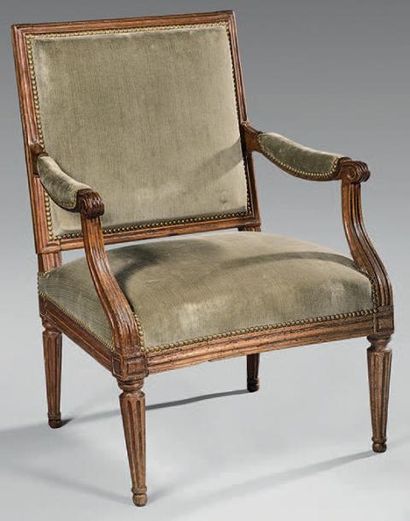 Fauteuil en bois naturel à dossier carré,...