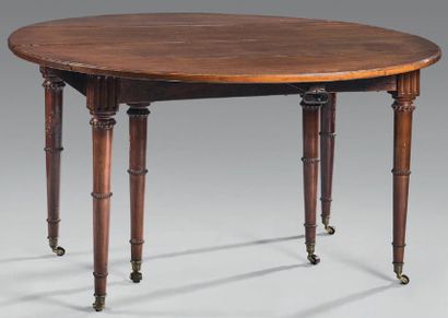 Table de salle à manger à volets, le plateau...