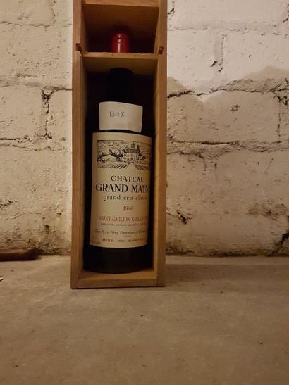 Six bouteilles. Grand vin de Bordeaux, Saint-Julien....