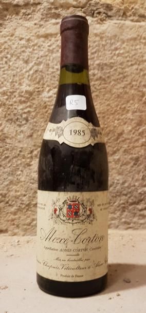 Ensemble de cinq bouteilles:
- Une bouteille....