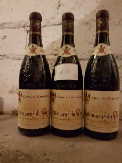 Ensemble de seize bouteilles:
- Cinq bouteilles...