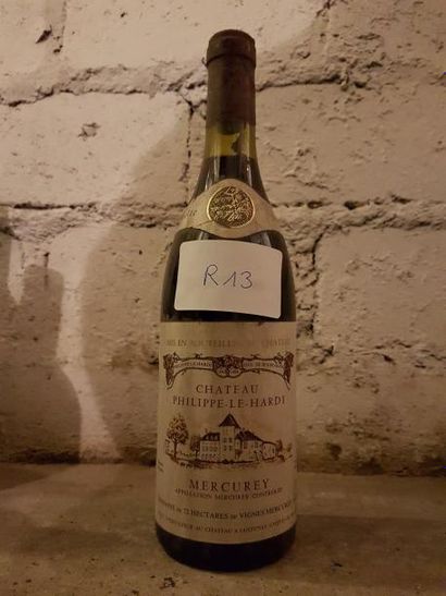 Ensemble de dix bouteilles 
- Deux bouteilles...