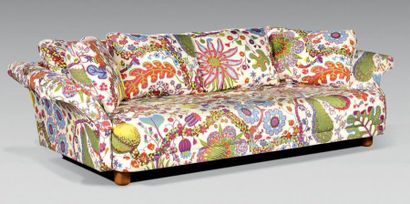 Josef FRANK pour Svenskt Tenn
Large canapé...