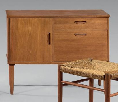 Travail DANOIS vers 1960-1970
Petite commode...