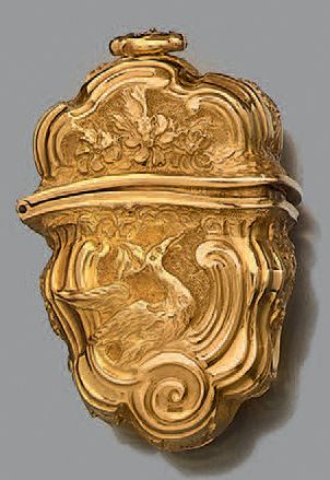 Breloque en or jaune 18K (750) ciselé au...