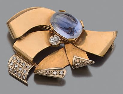 Broche en or jaune et or gris 18K (750) à...