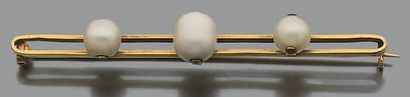 Barrette en or jaune 18K (750) faite d'un...