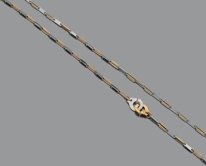 Collier «Menottes» en or jaune 18K (750)...