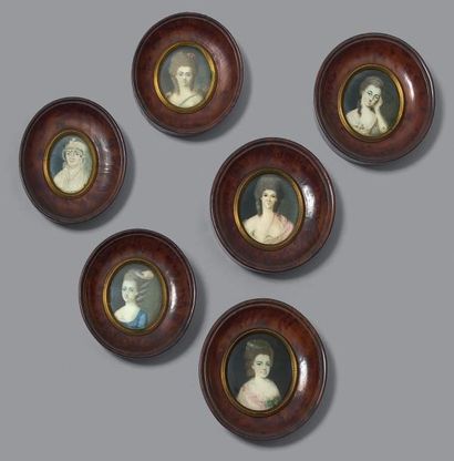 Suite de six miniatures ovales représentant...