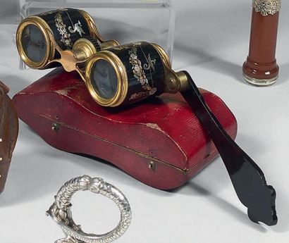 Ensemble de sept paires de jumelles de théâtre:...