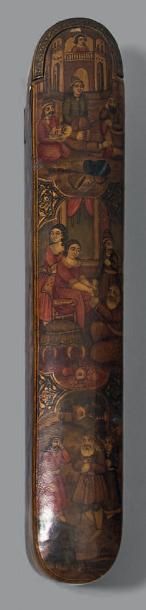 Plumier Qadjar en laque à décor de personnages,...