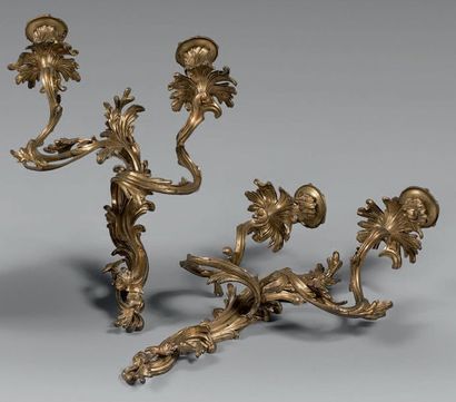 Paire d'appliques à deux bras de lumière...