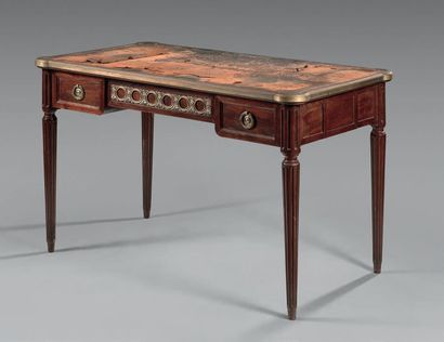 Bureau en acajou et placage d'acajou, le...