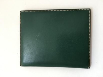 HERMES. Porte-photos double en cuir vert...