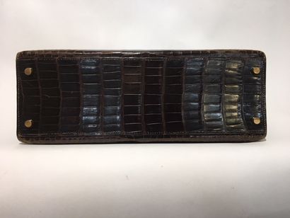 HERMÈS.

Années 1970.

Sac KELLY 32.

Crocodile...