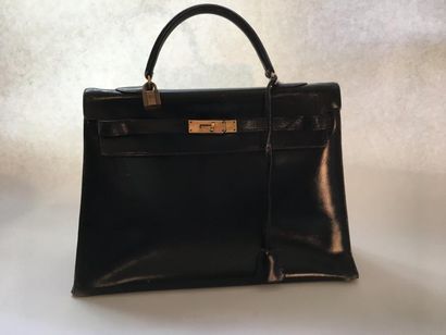 HERMÈS.

Années 1960.

Sac KELLY 32, en box...