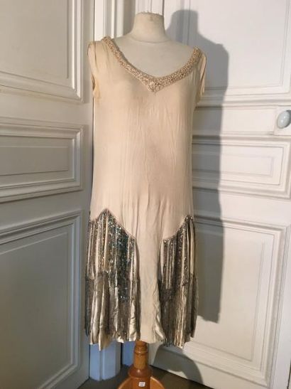 Robe à danser en crêpe de soie crème à décor...
