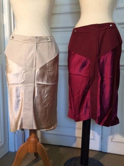 YVES SAINT LAURENT. Deux jupes bi-matière...