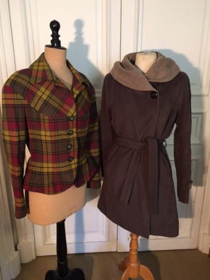 Lot comprenant : veste en laine à dominante...