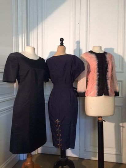 PRADA. Veste en coton noir et rose appliqué...