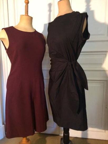 DIANE VON FURSTENBERG. Robe en soie noire...