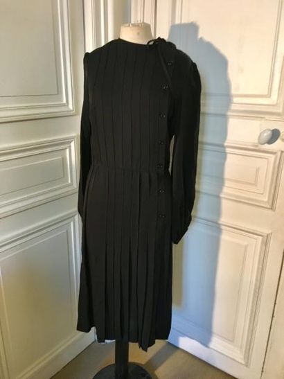 LANVIN. Robe à manches longues en soie noire...