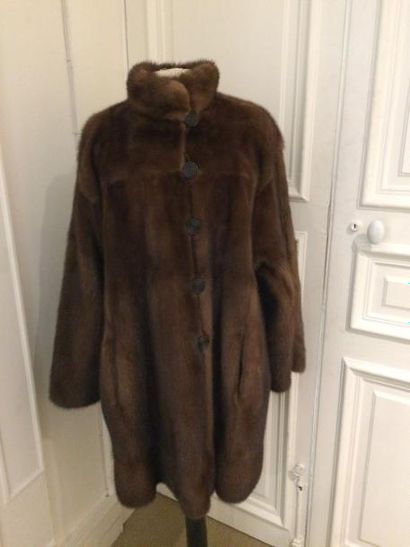 SCHNEIDER : Manteau trois-quarts réversible...