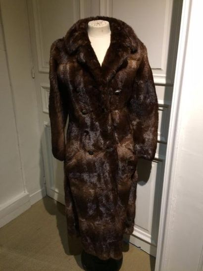 Manteau en vison, taille 36-38.