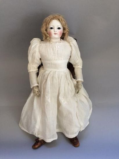 Poupée de mode, tête en porcelaine, bouche...