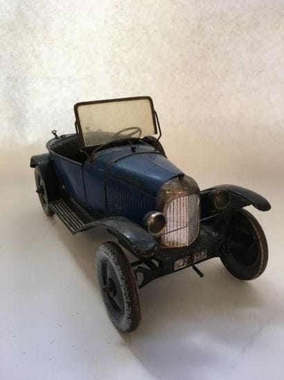 Voiture mécanique en tôle, André Citroën...
