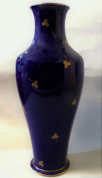 Manufacture nationale de SÈVRES
Grand vase...