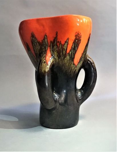 VALLAURIS, attribué à
Grand vase en céramique...