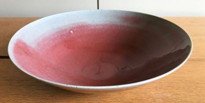 Grande coupe en céramique vernissée brique...