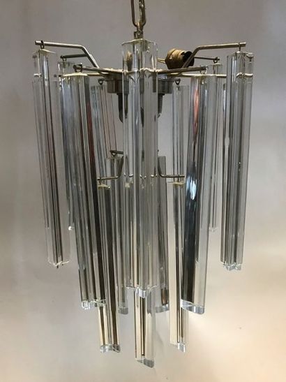 VÉRONÈSE
Suspension, la monture à deux rangs...