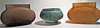 DAUM Nancy
Coupe ronde en verre nuagé bleu,...