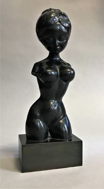 Ecole Moderne
TORSE DE FEMME.
Bronze à patine...