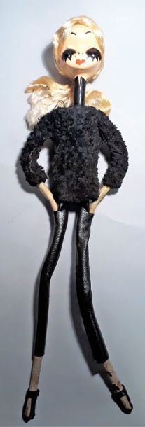 D'après KIRAZ (né en 1923)
Figurine de Parisienne...