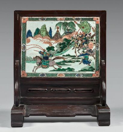 CHINE - EPOQUE KANGXI (1662 - 1722)

Écran...